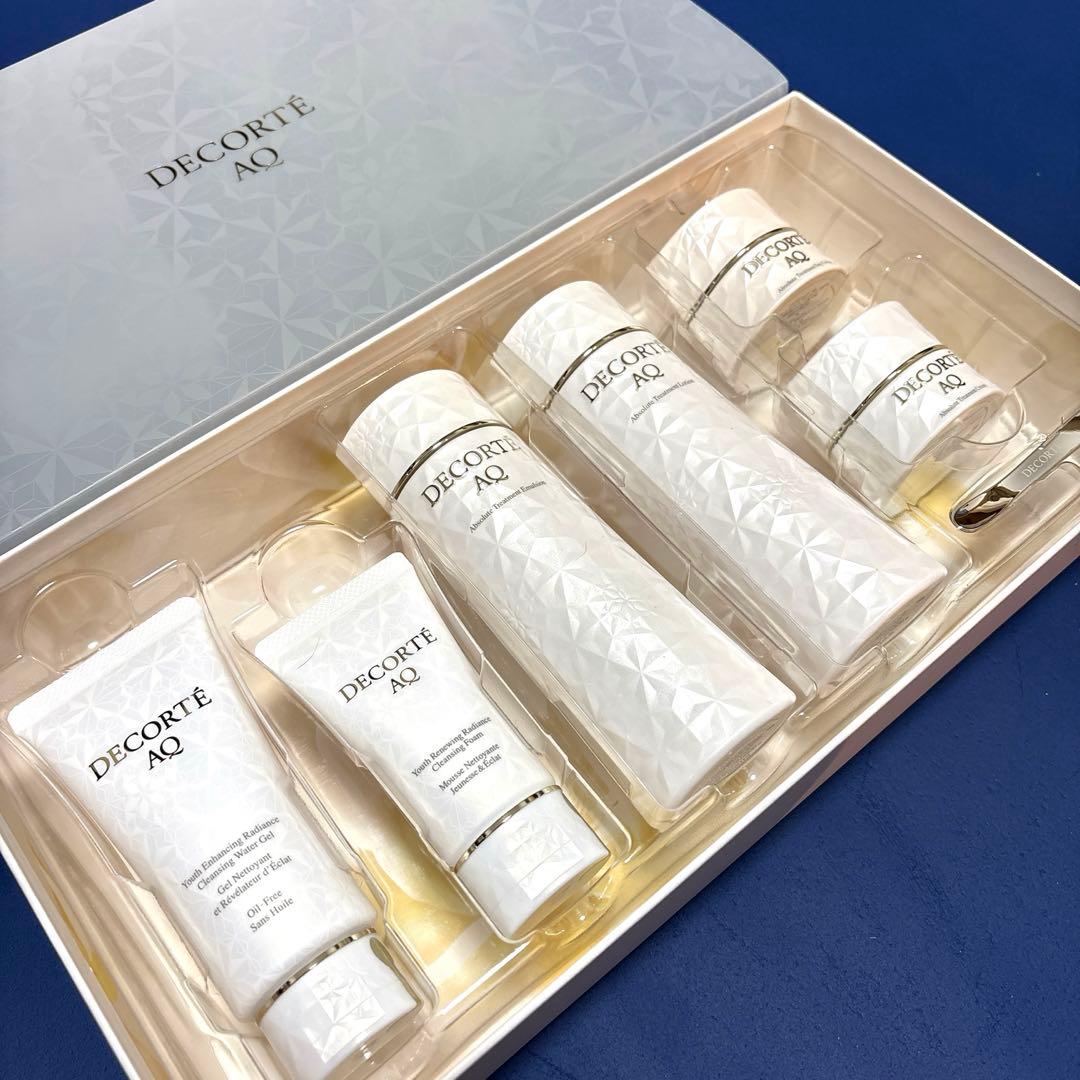 新品・未使用　コスメデコルテ　AQ ラディアンスコフレ　Ⅰ