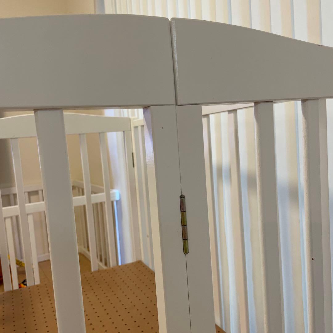 カトージ　ホワイト　ミニベビーベッド キャスター付き 60×90 品番02700