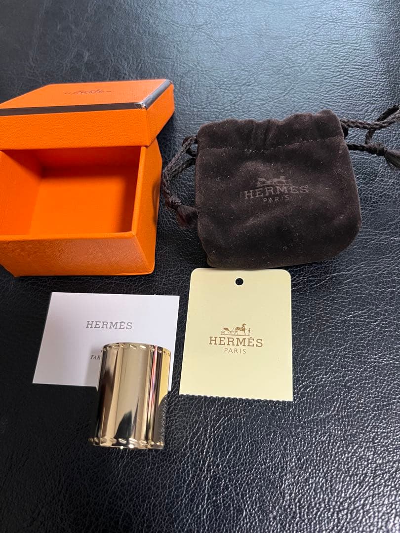 極美品　エルメスHERMES スカーフリング　未使用保管品