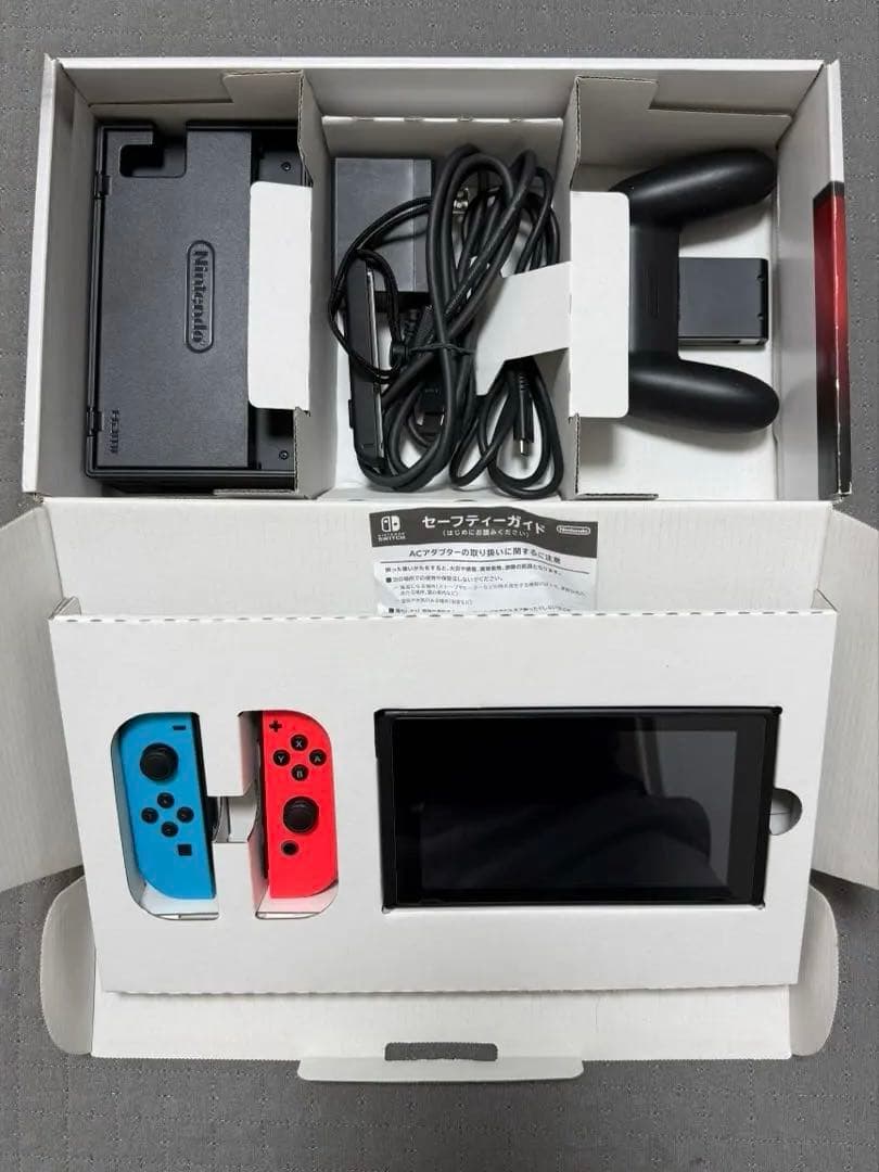 【美品】Nintendo Switch ガラスフィルム貼付済+箱