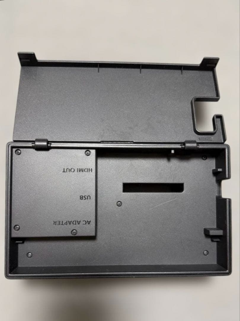 Nintendo Switch 本体 青と赤のジョイコン ガラスフィルム貼付済