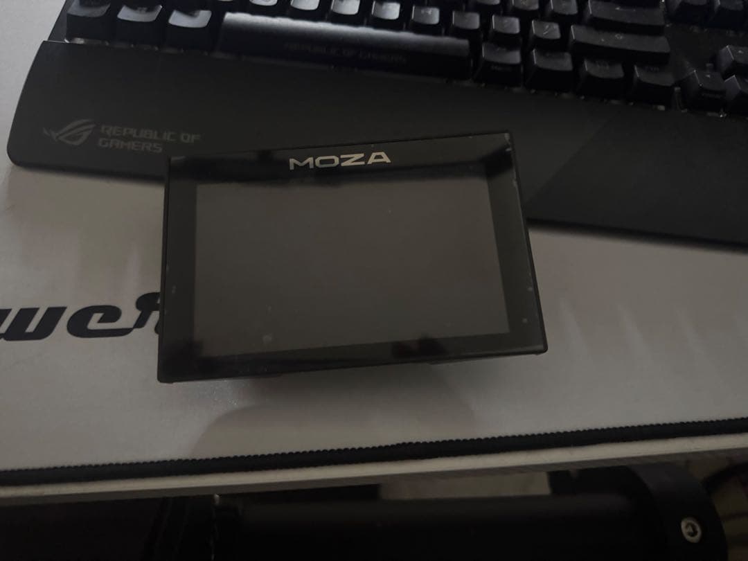 n*u様 MOZA ダッシュモニター