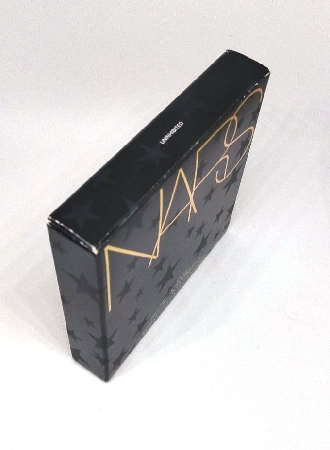 新品未使用 限定品 NARS ナーズ アンインヒビテッドアイシャドウパレット