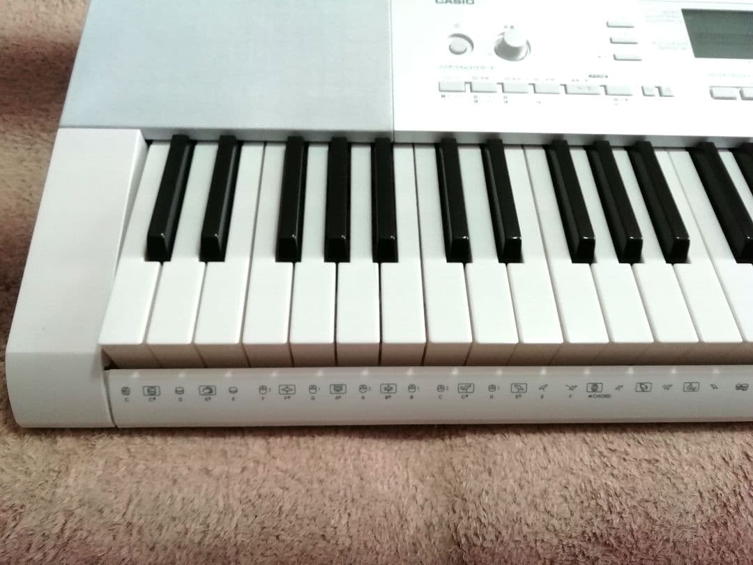 カシオトーンLK-218 型　ACアダプター付　動作確認済