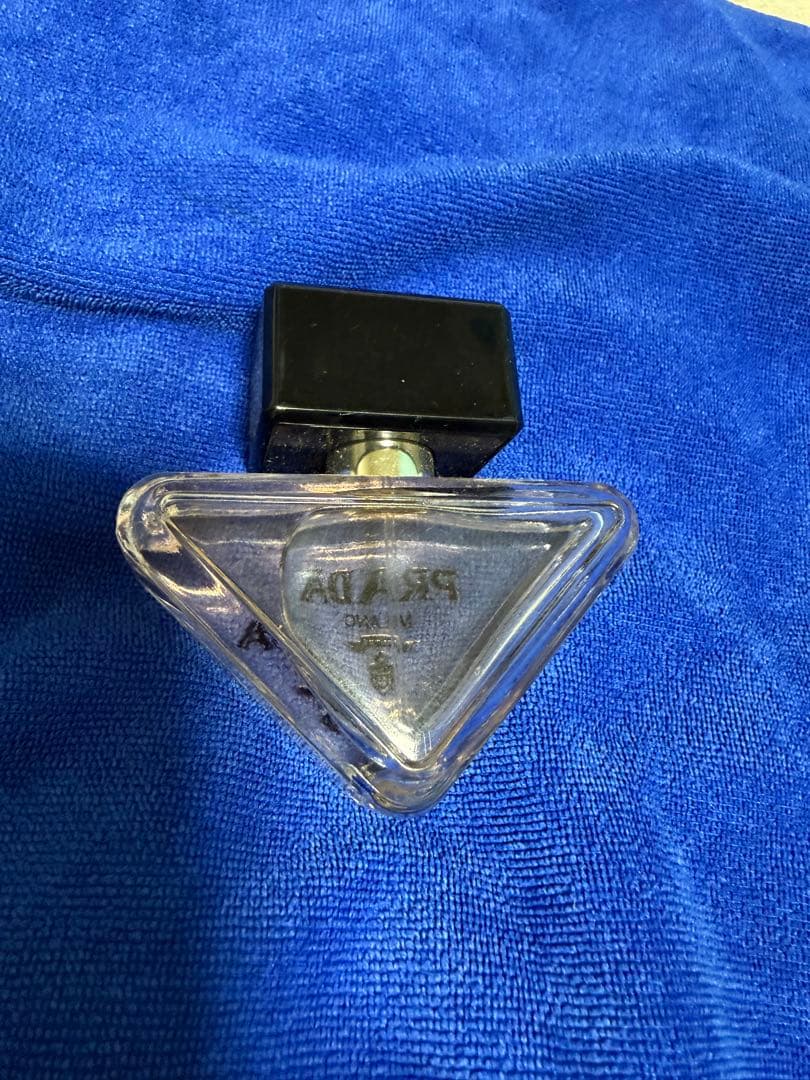 値下げ交渉あり！数回の使用ほぼ新品！　prada パラドックス オーデパルファム