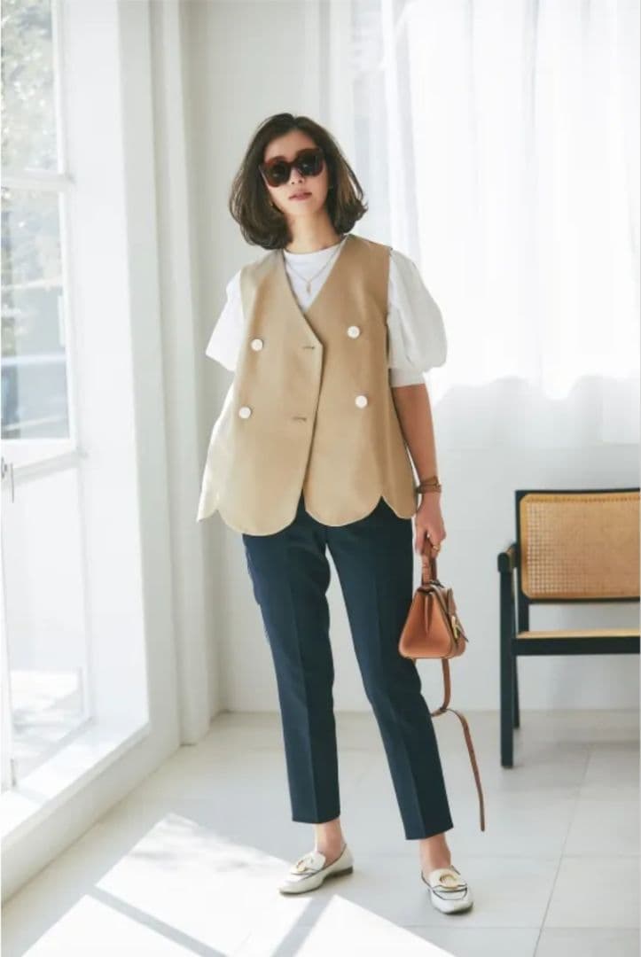 【オハニです】SEVENTEN セブンテン スカラップジレ ベージュ M