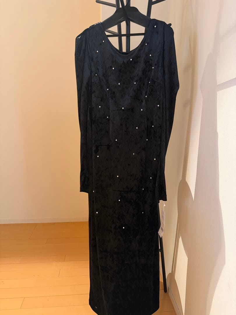 【新品未使用】入荷後即完売の人気ドレス