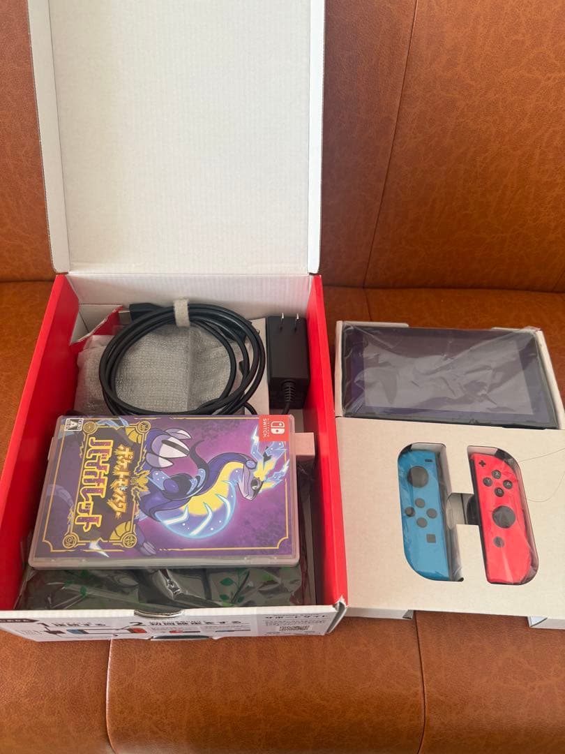 Nintendo Switch 本体 + ポケモンバイオレットセット 短期使用