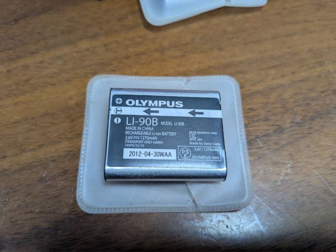 【超美品】OLYMPUS STYLUS TG-2 Tough 防水バッテリー3個