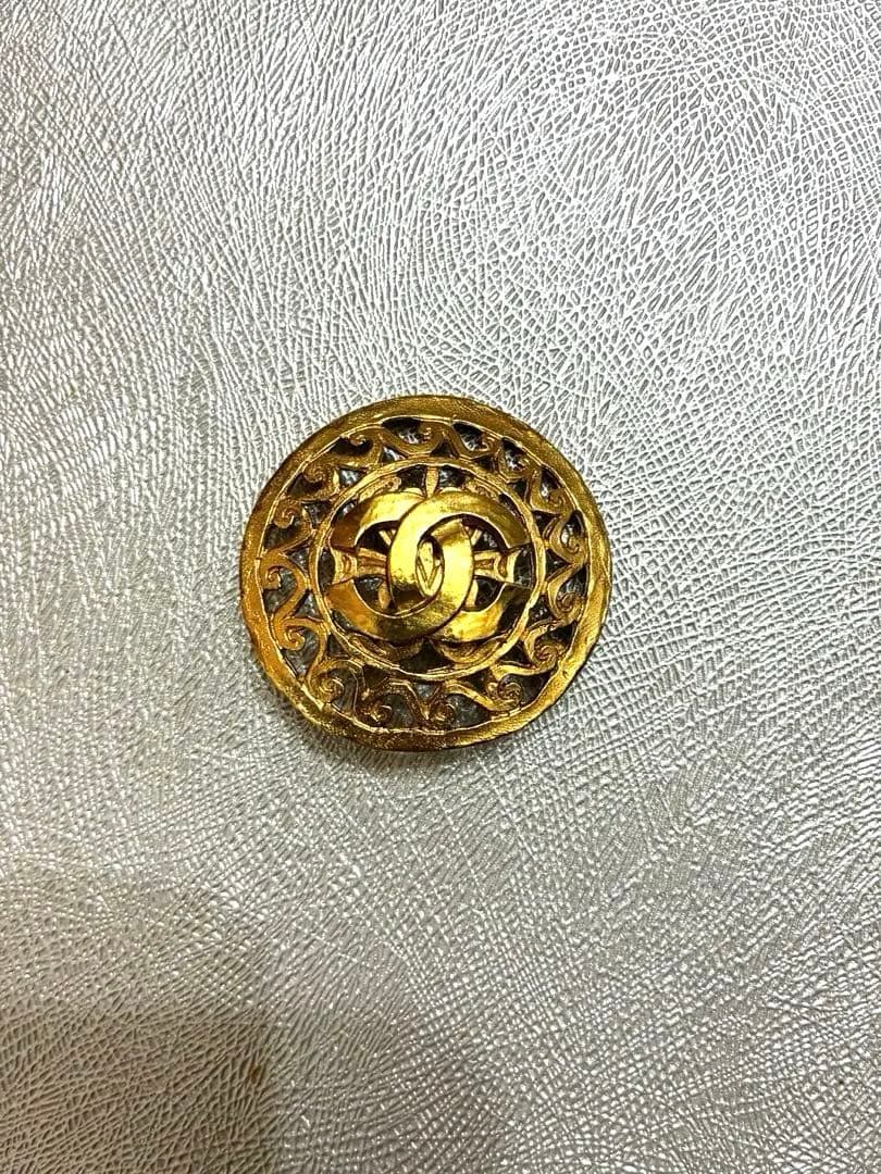 定価【￥129,800】シャネル ココマーク ラウンド ブローチ