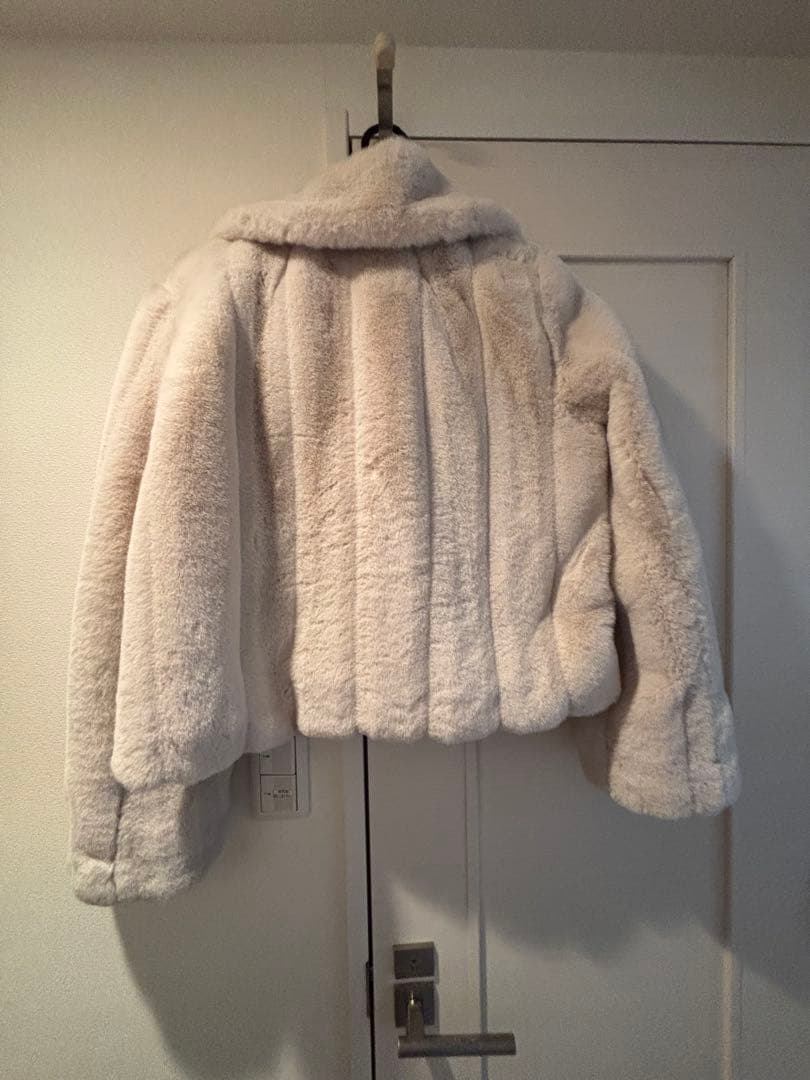 【Mサイズ】herlipto Winter Love Faux Fur Coat