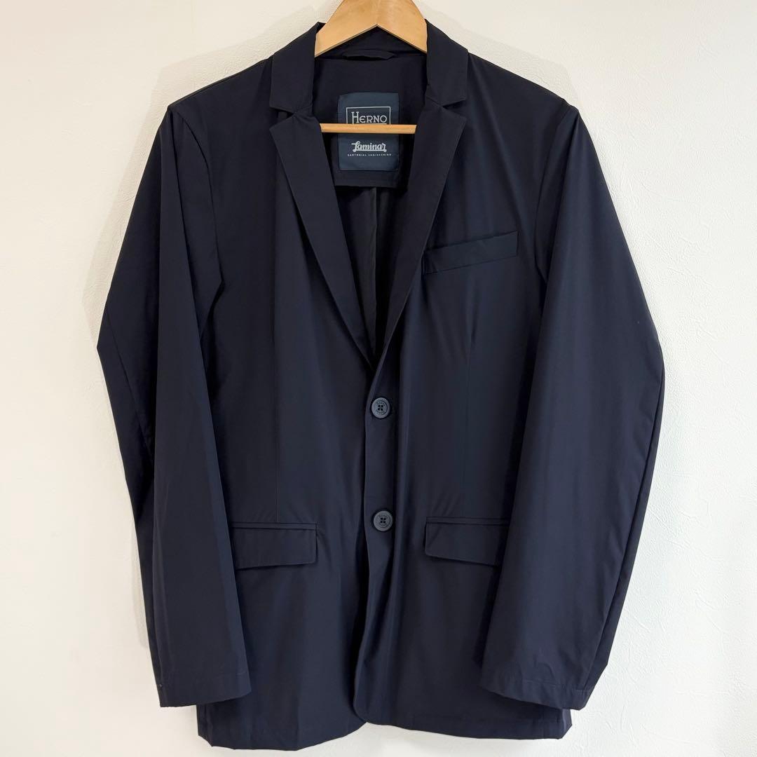 ヘルノ ラミナー 2024SS ネイビー テーラードジャケット 雑誌掲載