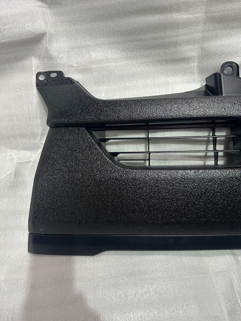 トヨタ純正　ハイエース　フロントグリル 200系　後期