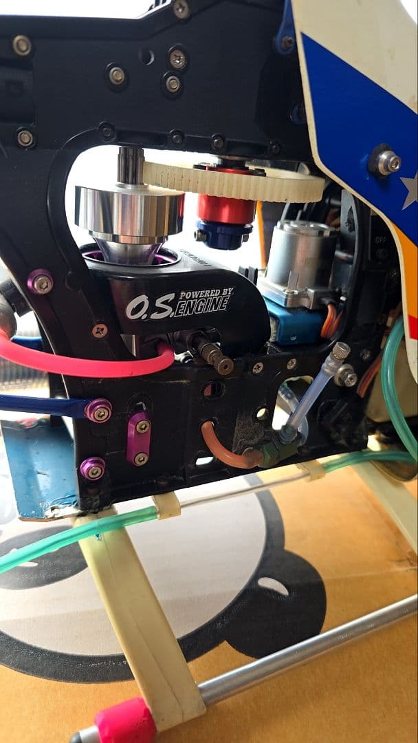 ヒロボーシャトル30 RCヘリ