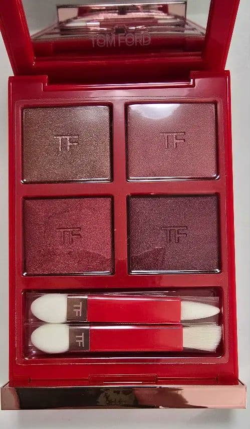 トムフォード アイカラークォード 01SC エレクトリックチェリー (限定品)