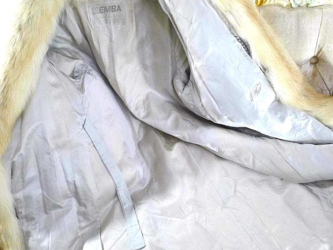 超お買い得【EMBA】超高級プラチナFOXfurロングコート(登録ナンバー付）◇
