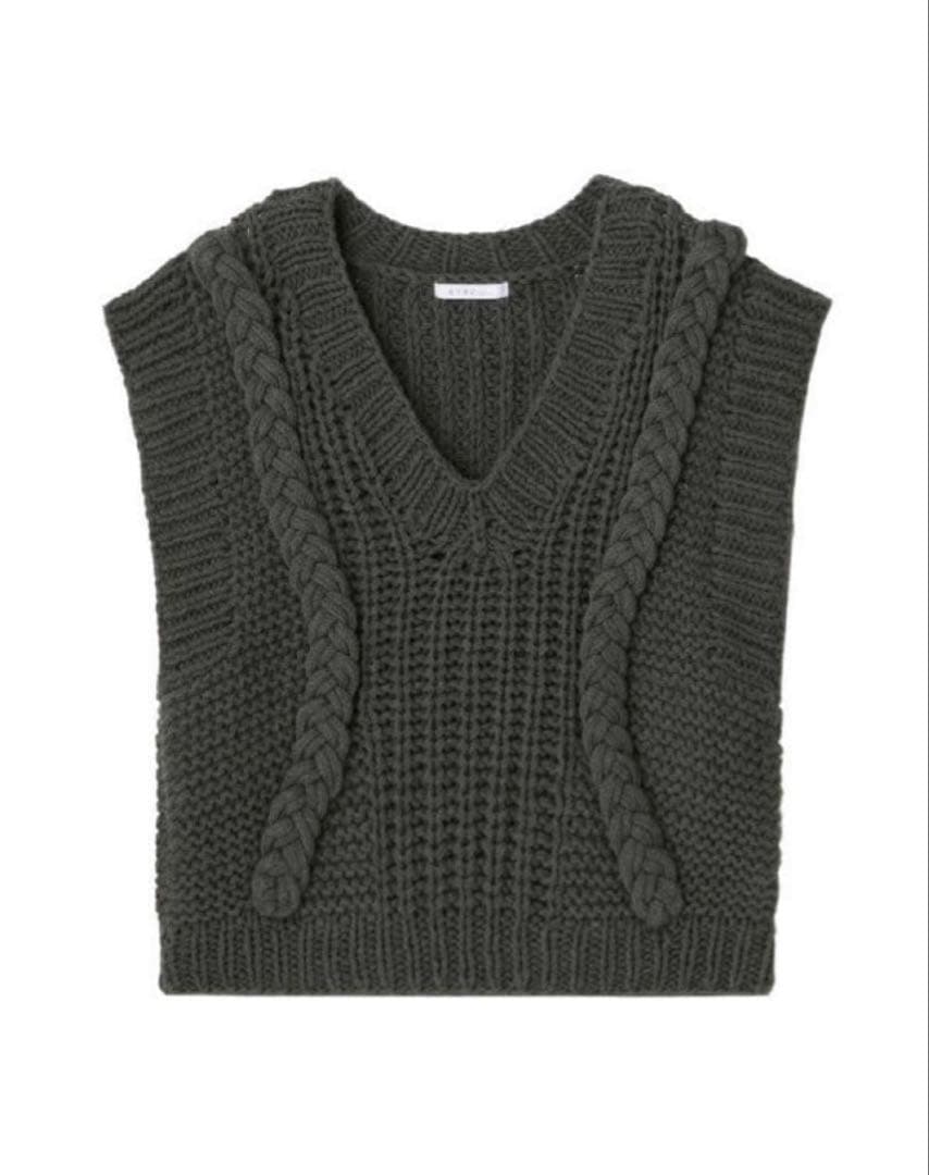 エトレトウキョウ ケーブルニットベスト&ケーブルニットショートパンツ グレー