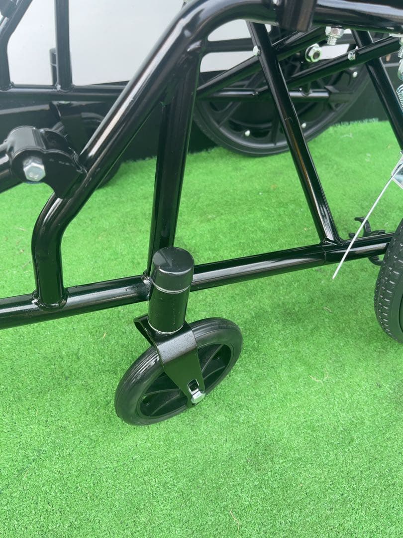 車椅子 折りたたみ軽量 ノーパンクタイヤ 軽い車椅子コンパクト