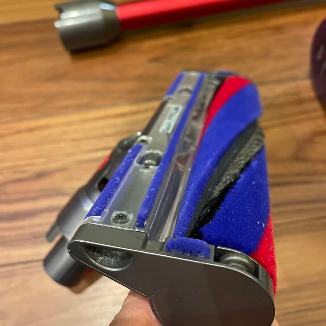 使用回数少 dyson ダイソン SV10K v8 slim fluffy