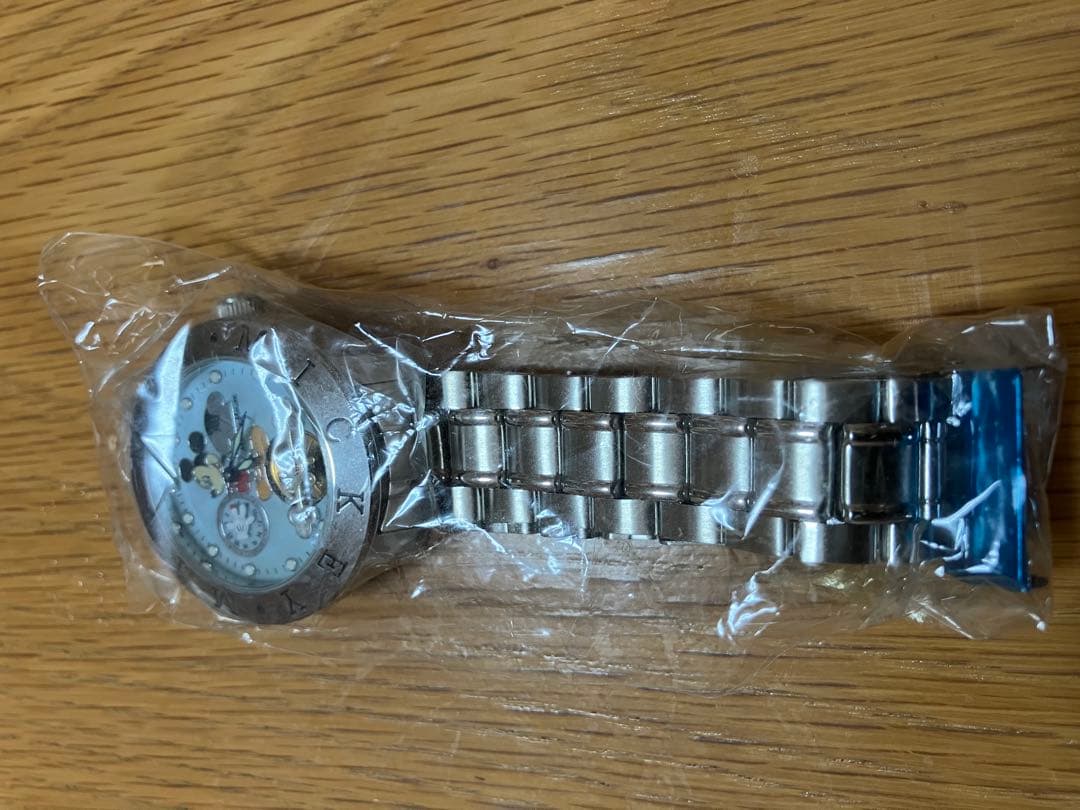 レア未使用 限定2000本 生誕80周年 ミッキーマウス ダイヤ入り腕時計