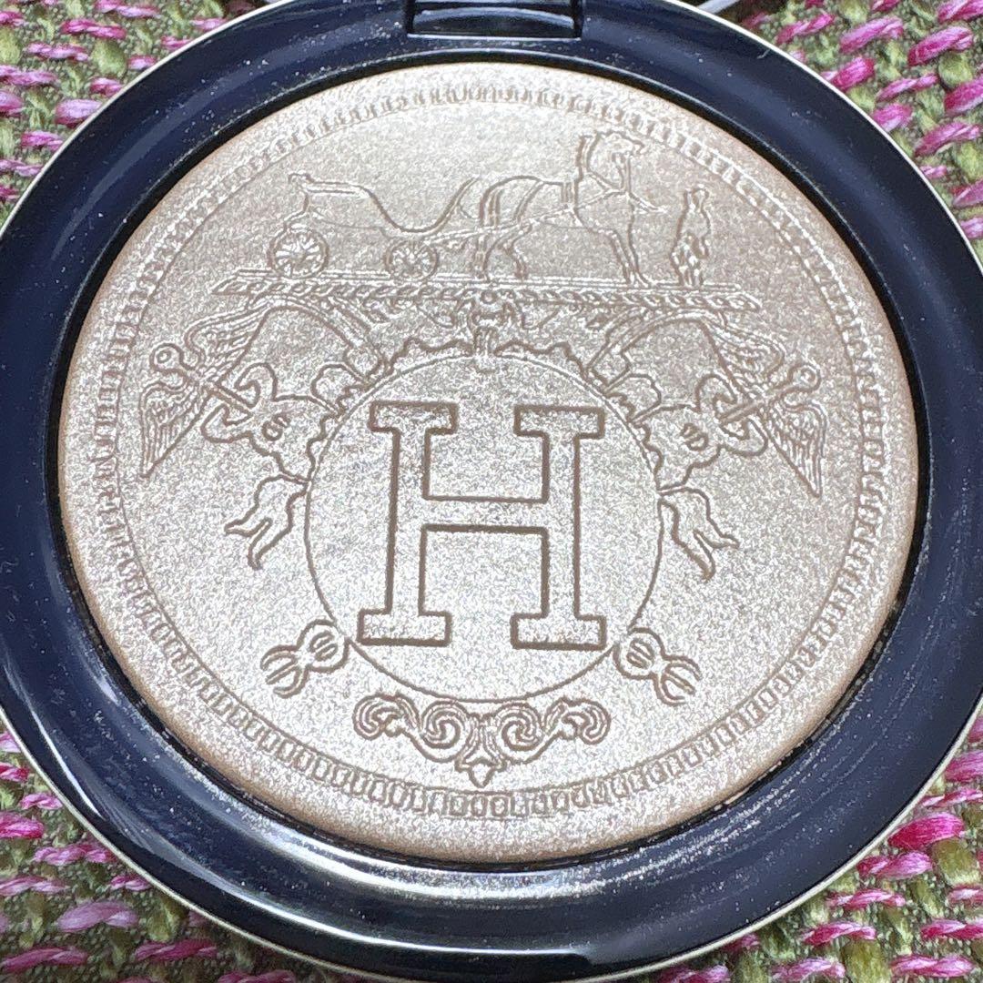 HERMES プードル オルフェーヴル 01 パーマブラス フェイスパウダー