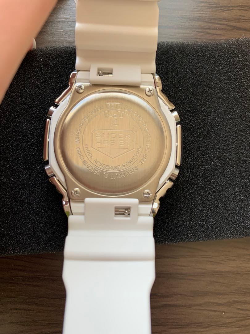 【新品未使用】カシオ G-SHOCK GM-2100 新発売モデル タグ付き