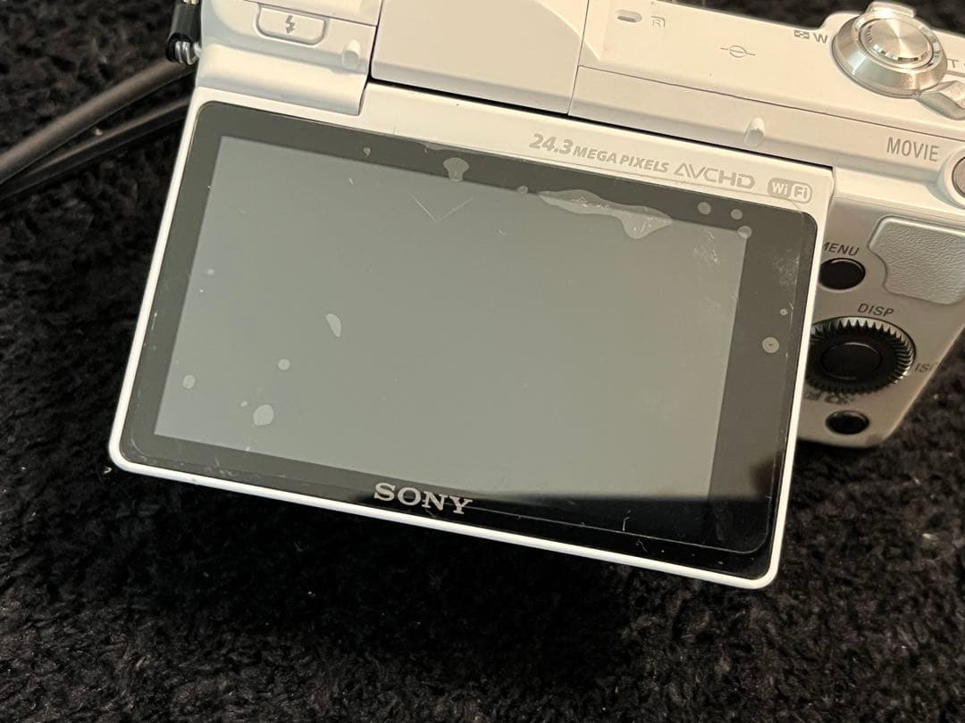 SONYソニーa5100 ILCE-5100USB充電可能ホワイトミラーレス一眼