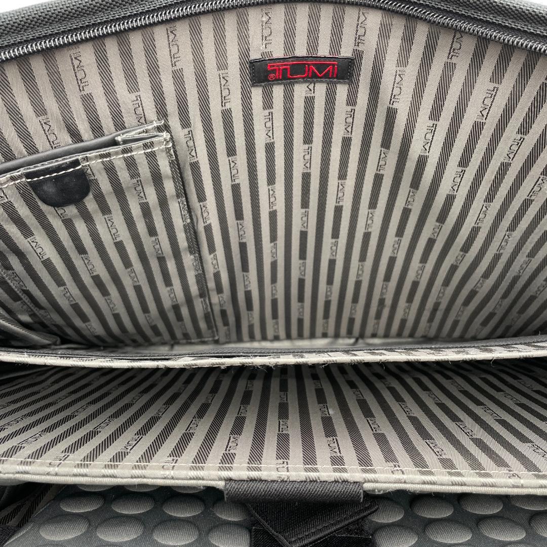 良品 TUMI ビジネスバッグ ナイロン ブラック エクスパンダブル