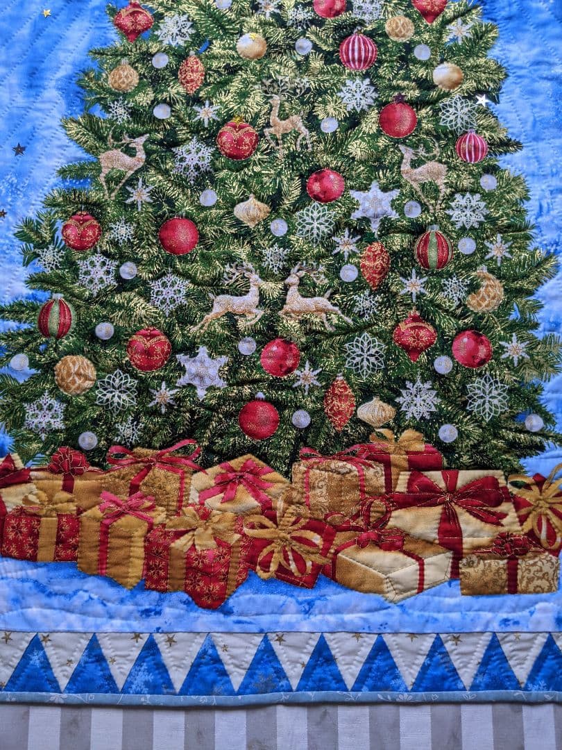 クリスマス　パッチワークキルト　タペストリー