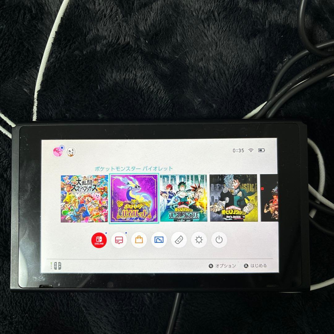 任天堂Switch本体と接続機器、充電器等