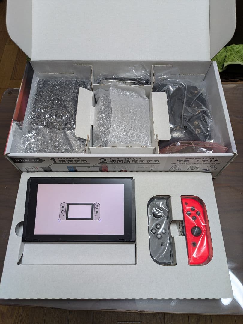Nintendo Switch 本体 　プロコン等付属品多数有り　中古品