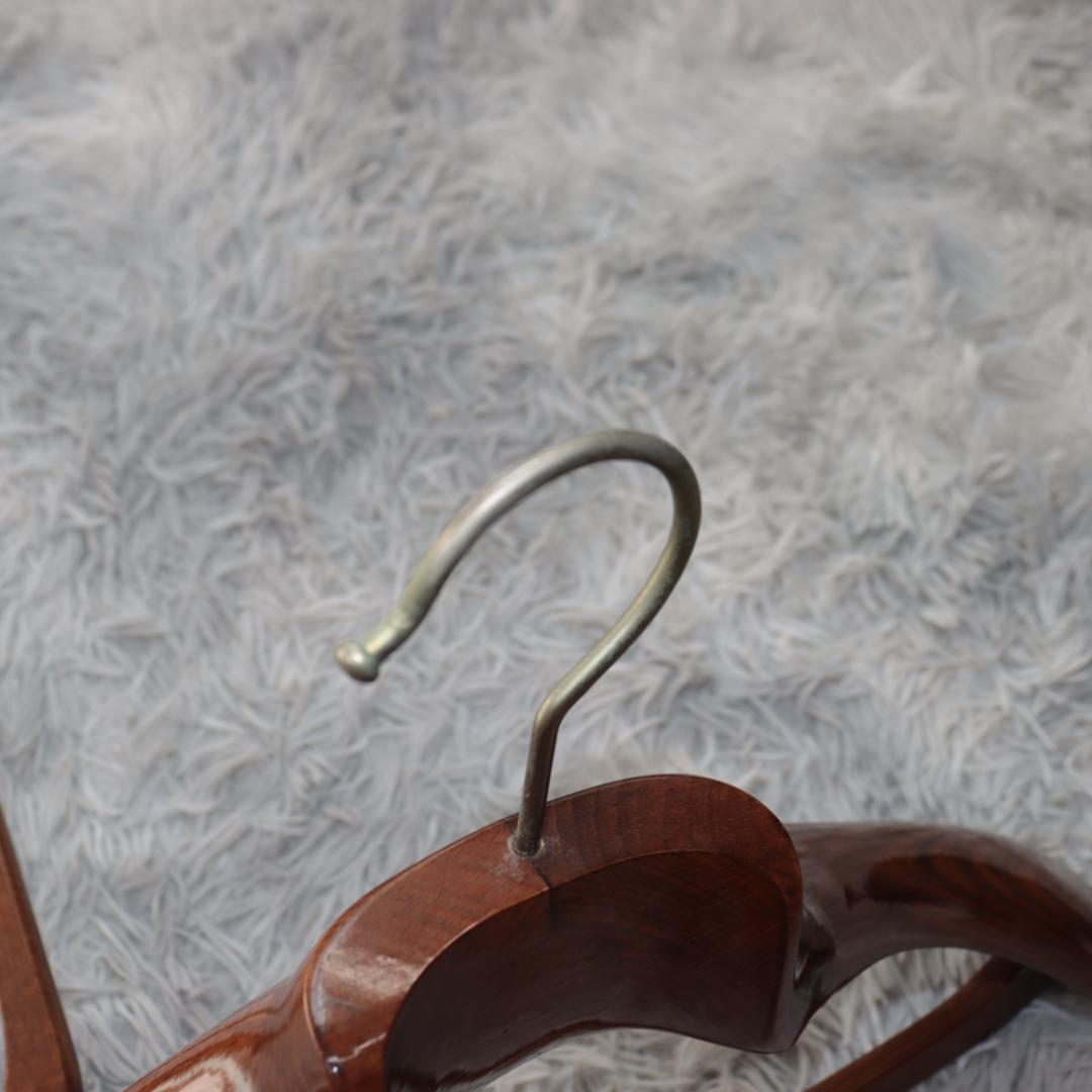 高級ハンガー　ブルックスブラザーズ イタリア製　BROOKS BROTHERS