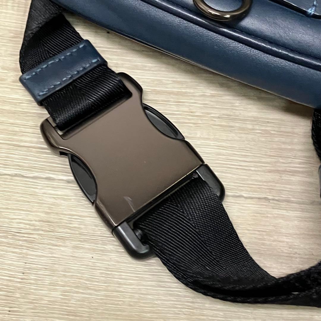 COACH コーチ　リビントン ベルトバッグ　ウエストバック37951 ネイビー
