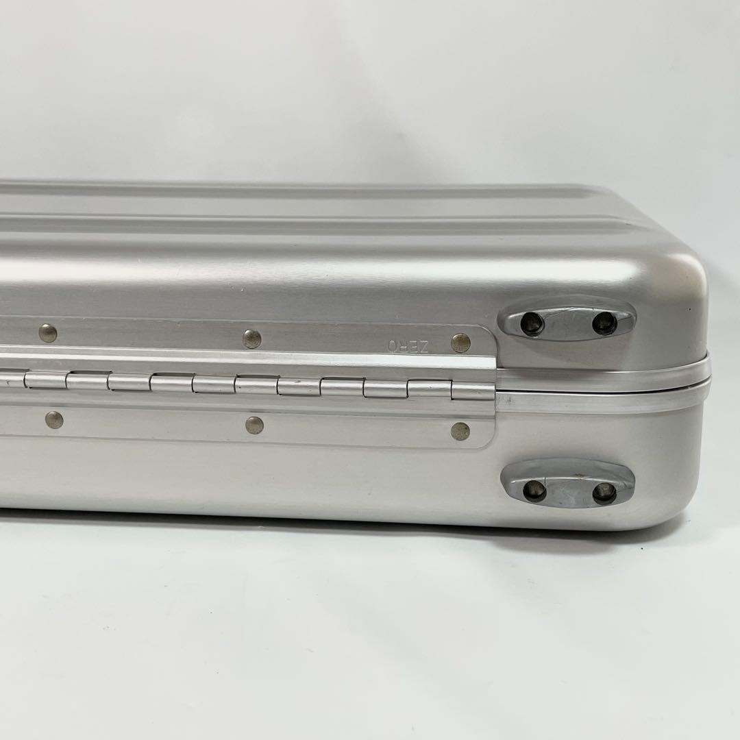 【良品】ZERO HALLIBURTON アタッシュケース　ショルダー A4