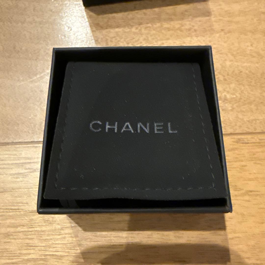 【美品】バラ売り不可　シャネル　ピアスケース　リボン　空箱　紙袋他
