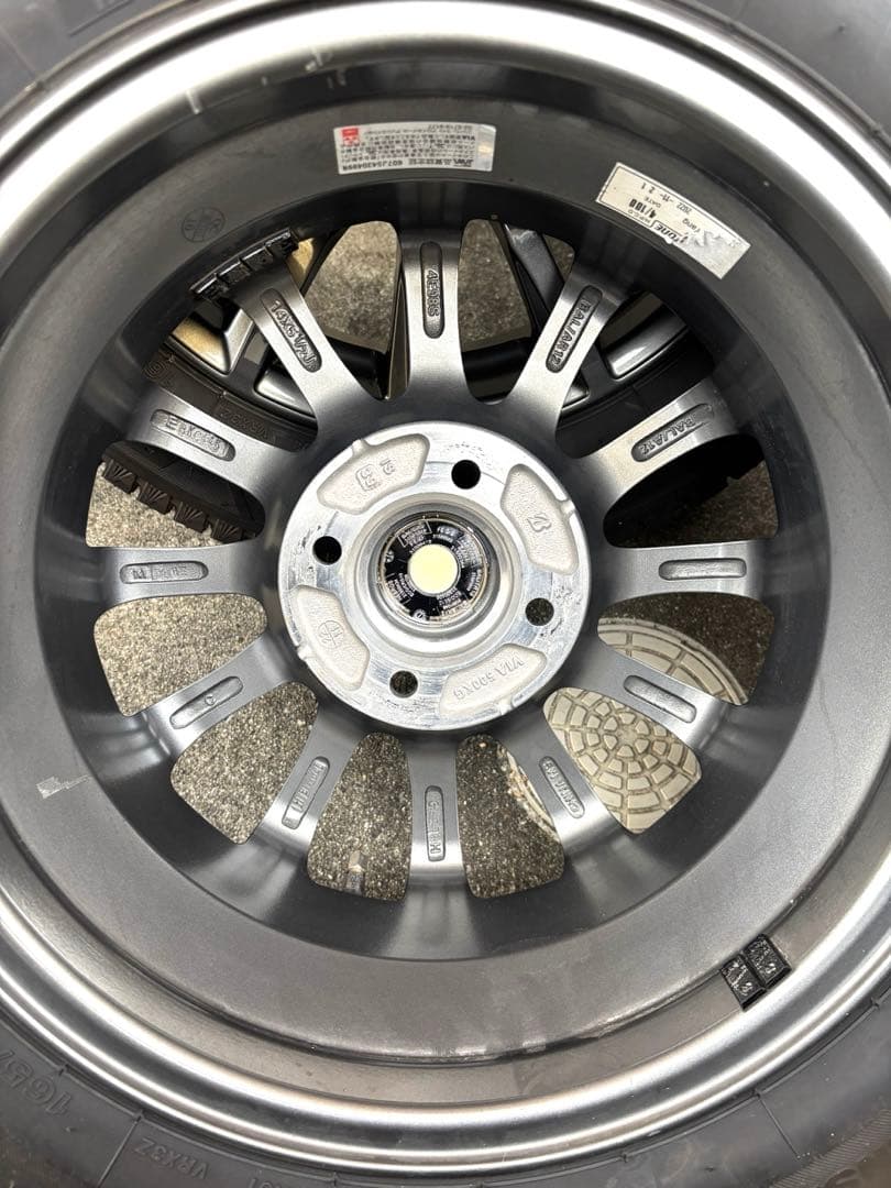 evian165/65/14 ブリヂストン　ブリザックVRX3スタッドレス