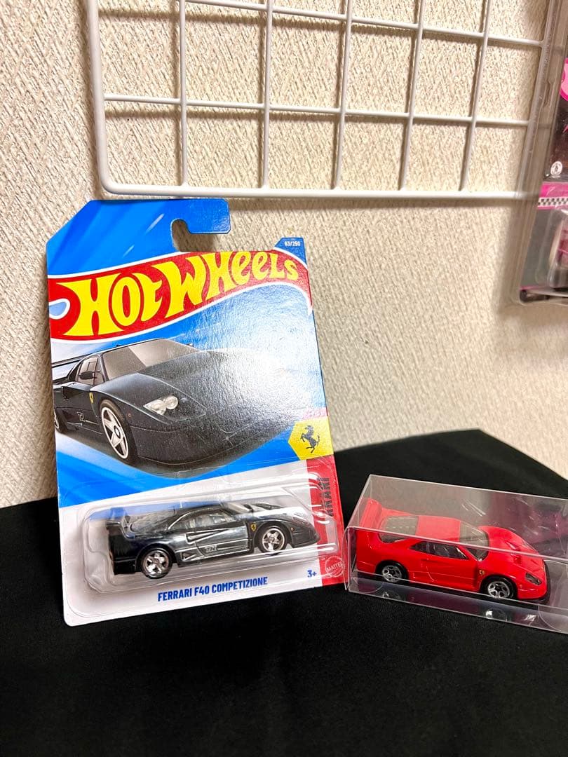 ホットウィール　フェラーリ・F40 　 スーパートレジャーハント 2台セット