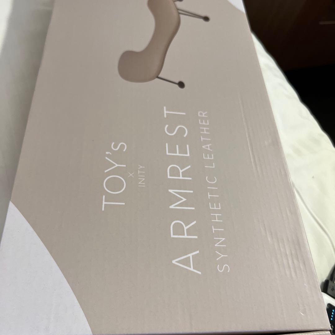 TOY's × INITY アームレスト