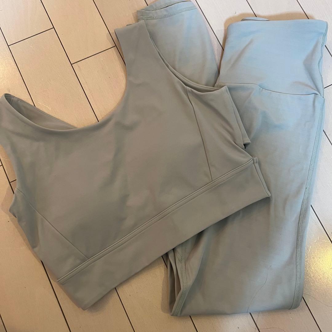 蘭子さま専用！！！COHINA バッククロスブラトップス&ストレッチレギンス