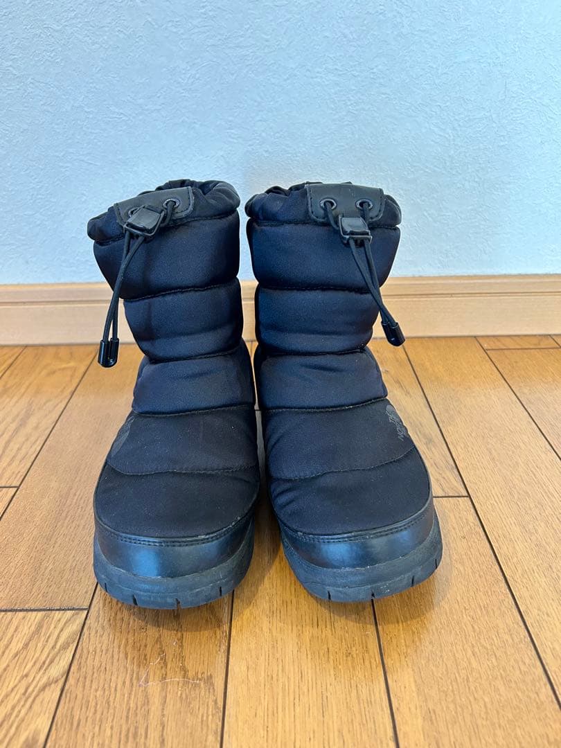 The North Face ブラックダウンブーツ（ヌプシ）