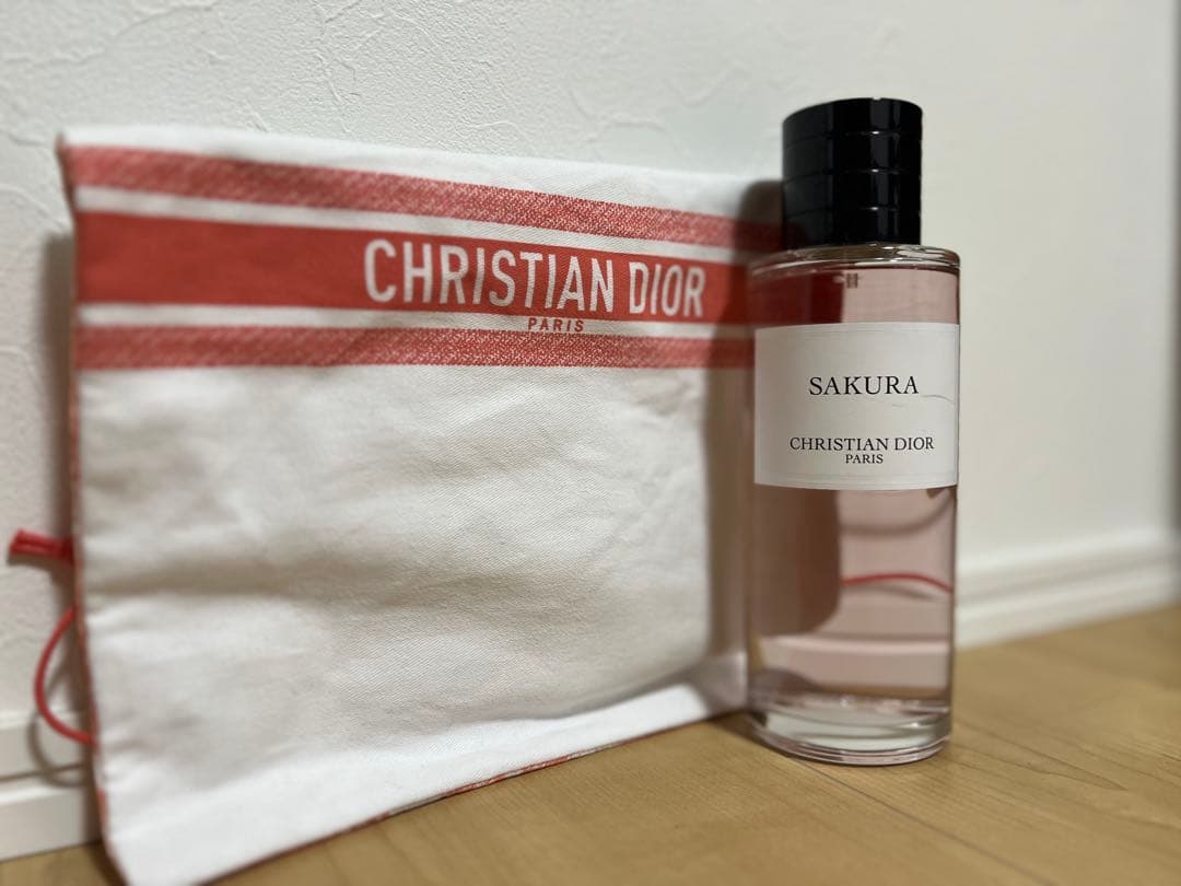 CHRISTIAN DIOR SAKURA 香水　サクラ　ディオール