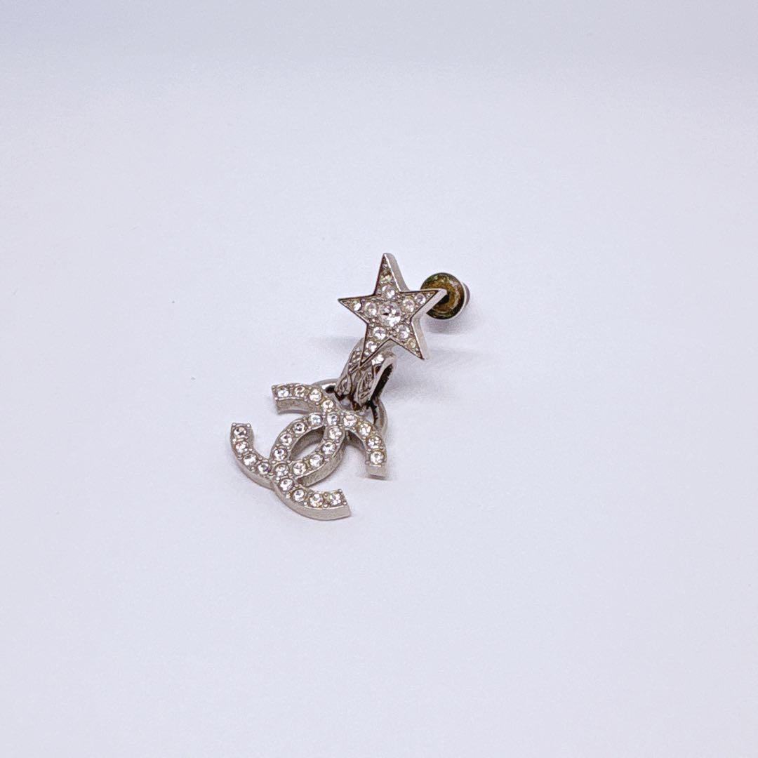 CHANEL 星 CCロゴ ピアス(片耳用)