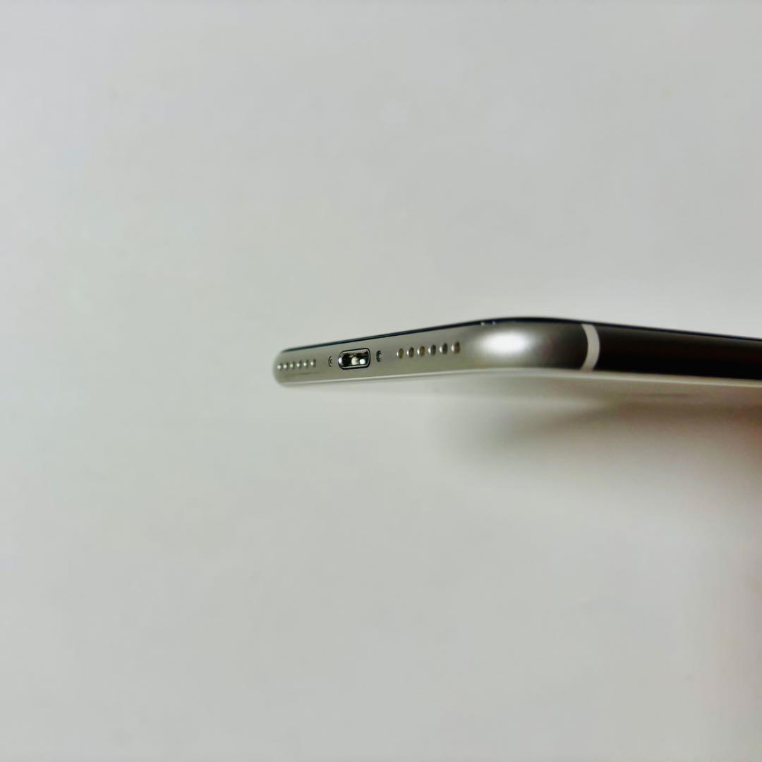 【美品】iPhone SE（第2世代） ホワイト 64GB SIMフリー