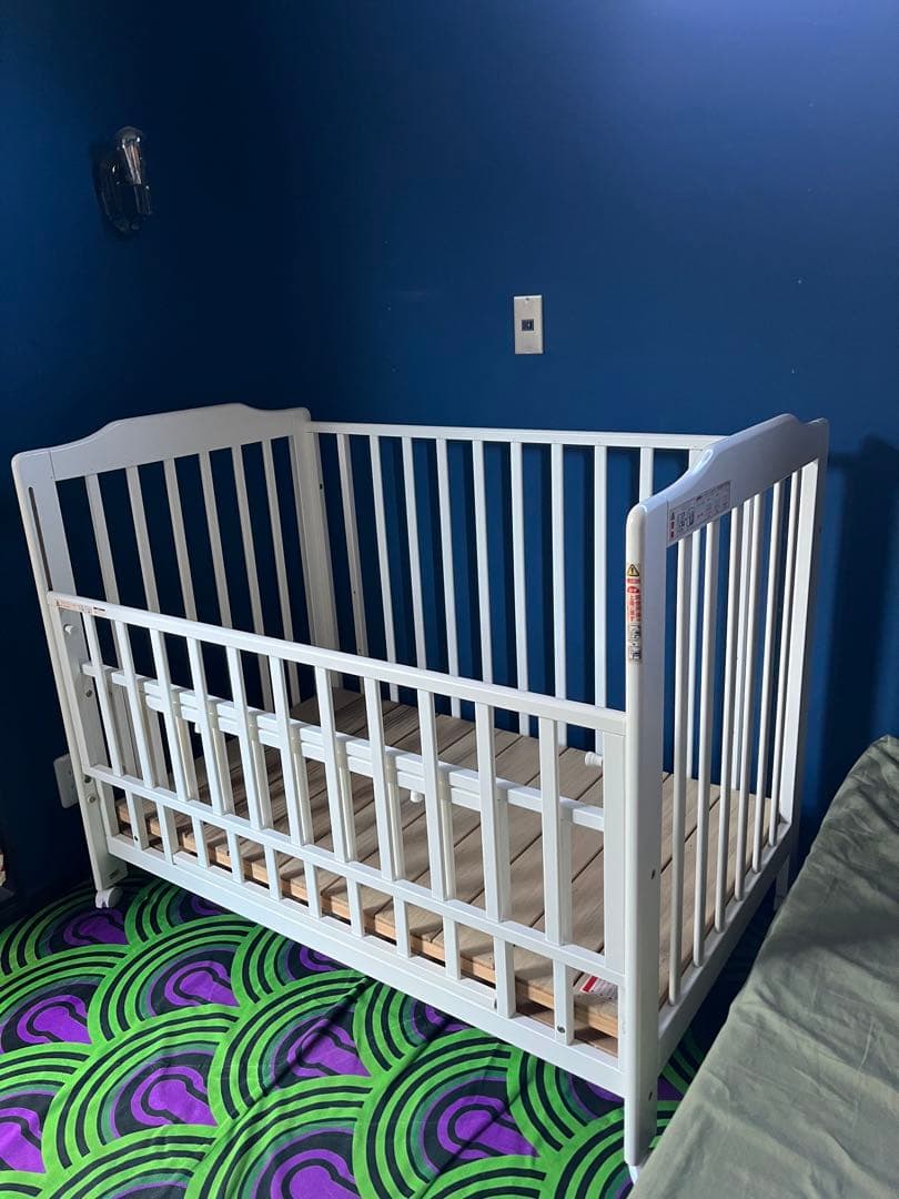カトージ　KATOJI ベビーベッド　ハイタイプ　ホワイト ベッドガードおまけ付