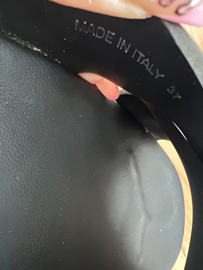 PRADA モノリス ラバーサンダル