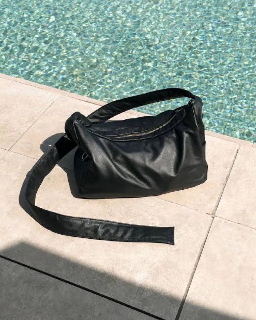 バッグ CLESTTE LEATHER HOLIDAY BAG