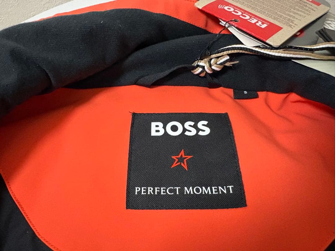 希少完売品BOSS PERFECT MOMENT スノーボードウェア S 国内M