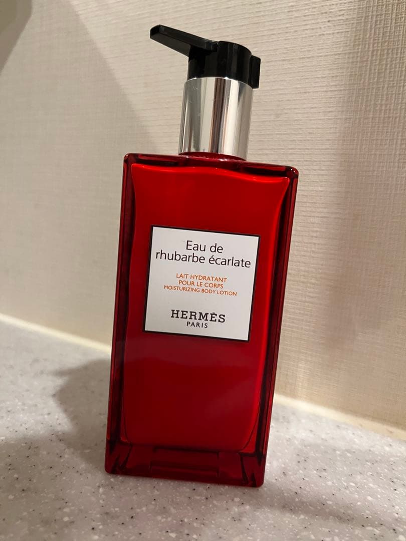 エルメス　オードウルバーブ エカルラット モイスチャライジングボディローション