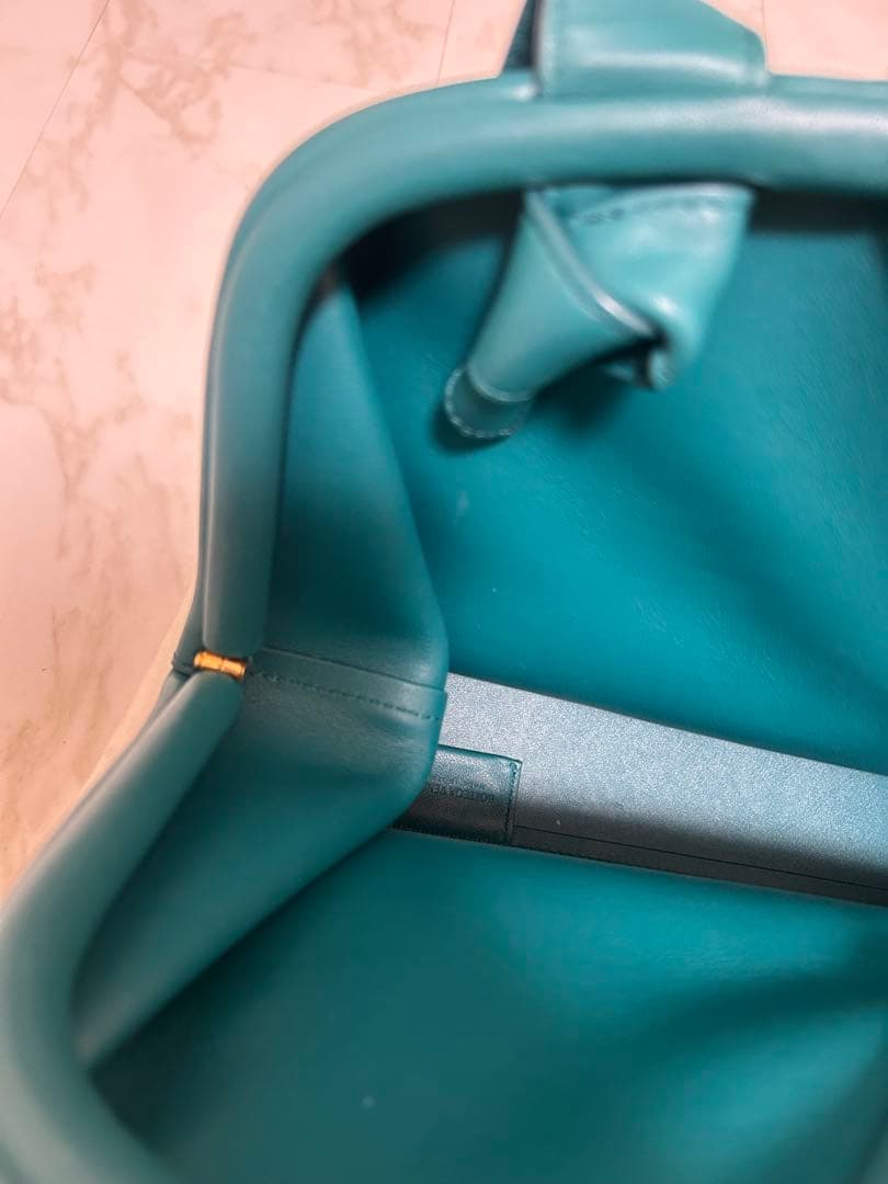 BOTTEGA VENETA POINT ミディアム