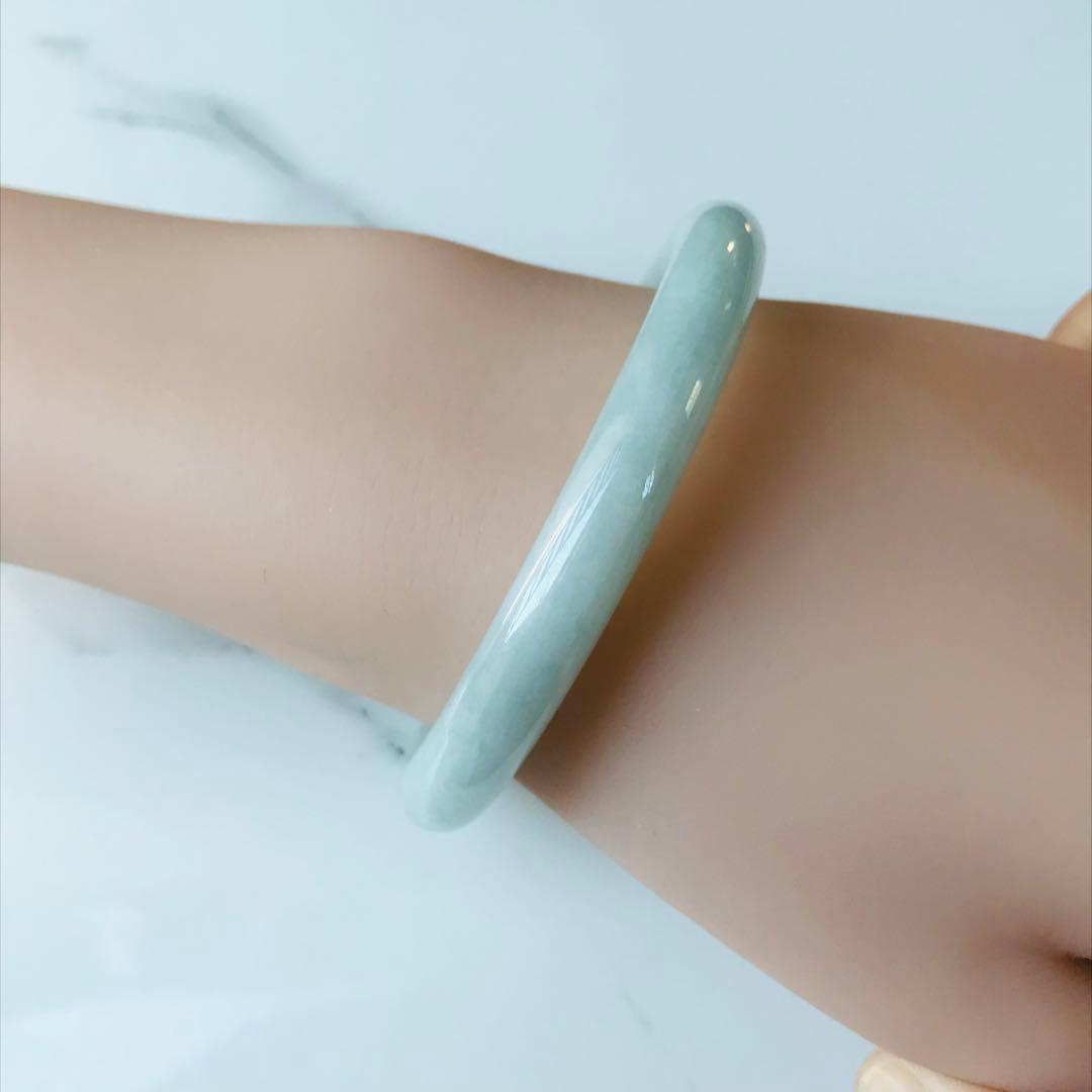 ※専用【B810-047】翡翠　ヒスイ　バングル　ミャンマー産　53.5mm